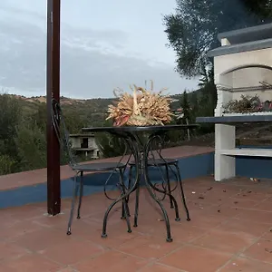 Santu Larentu Bed and breakfast